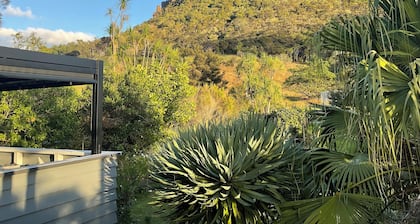 Manaia Willow, an comfortable 3-bedroom house, Taurikura Bay
