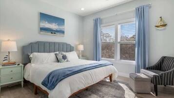 4 bedrooms, desk, iron/ironing board, travel crib