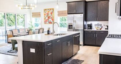 Experience `The Grande 532` in Downtown Apex!