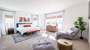 8 slaapkamers, een bureau, reisbedje, gratis wifi