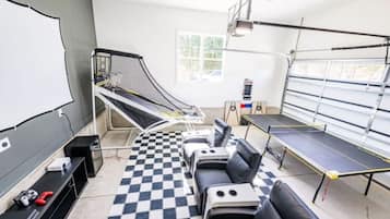 Spielezimmer