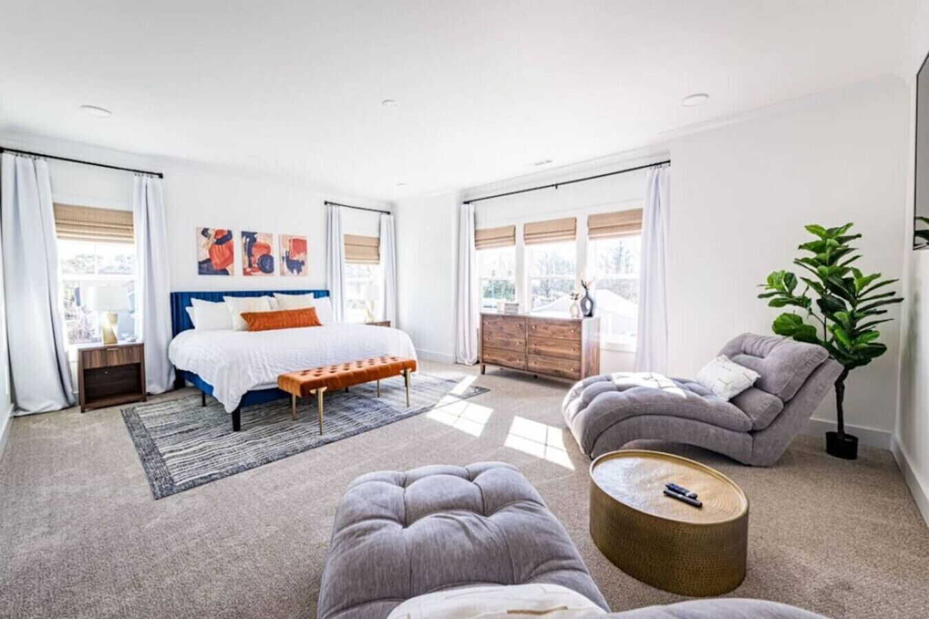 8 Schlafzimmer, Schreibtisch, Reisekinderbett, kostenloses WLAN