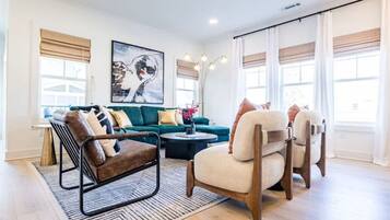 Smart TV, fireplace, video games, ping pong