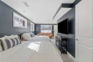 4 bedrooms, desk, free WiFi, bed sheets