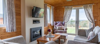 Loch Leven Lodge 21 by Interhome