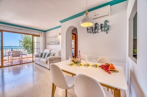 Apartment | Dining
