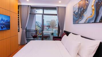 Soundproofing, free WiFi, wheelchair access