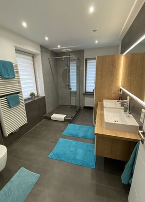 House | Bathroom