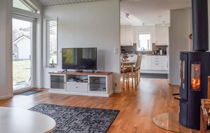 Fridge, stovetop, dishwasher, coffee/tea maker