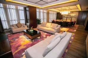 Living area - TAIZHOU RIVERVIEW INTERNATIONAL HOTE (Linhai)