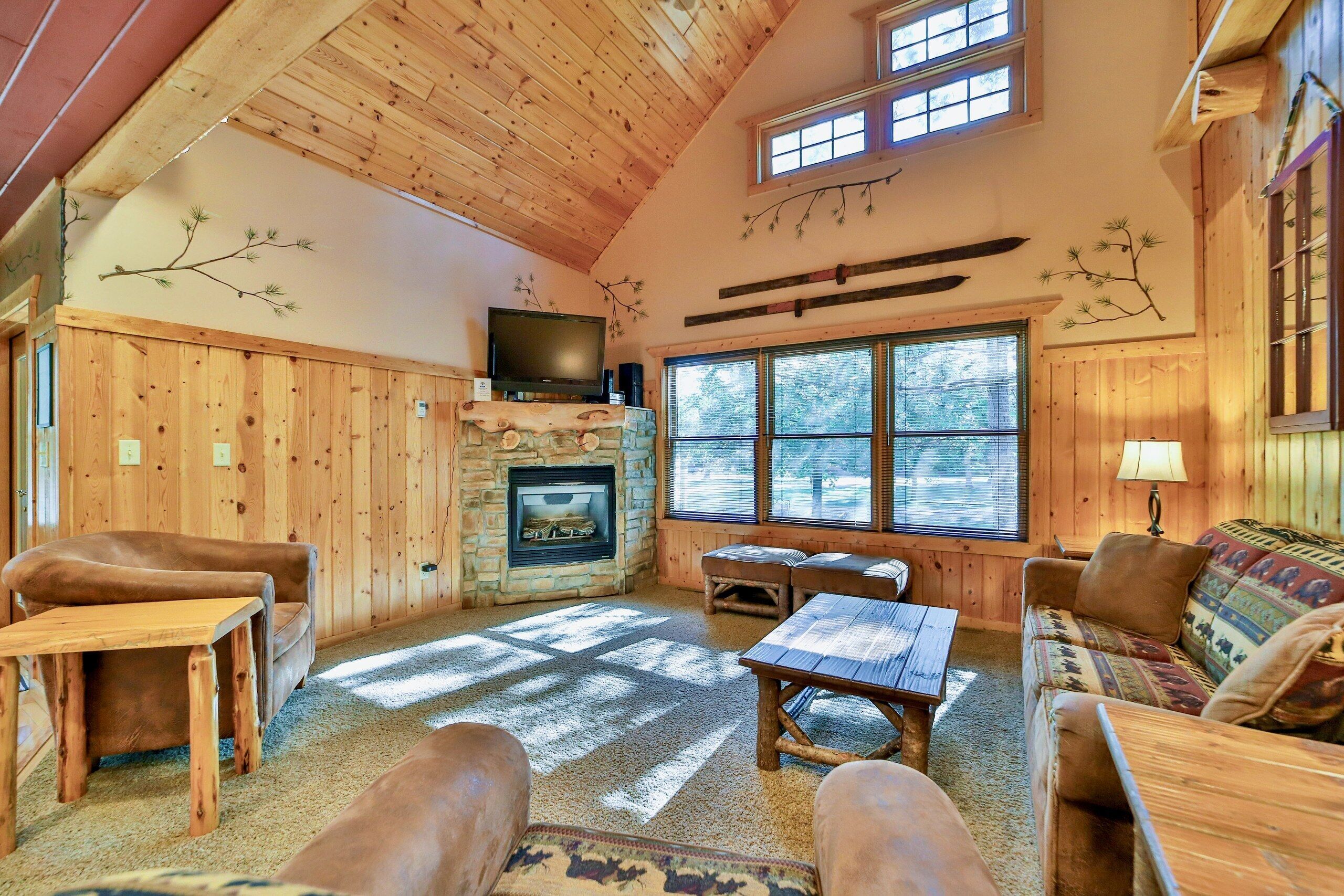 TV, fireplace, DVD player, table tennis