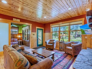 TV, fireplace, DVD player, table tennis - Lakeview Home with Dock on the Whitefish Chain, Outdoor Pool, Pickleball & More (Pequot Lakes)