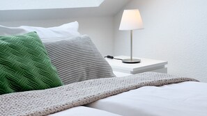 3 bedrooms, WiFi - Kapitänshaus FeWo 3 - Kirsten 3 - Beautiful vacation apartment for 2 close to the beach (Cuxhaven)