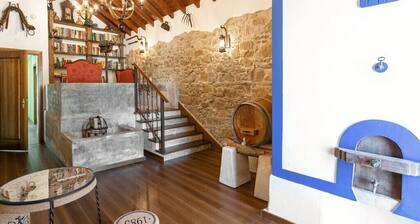 Luxury 4-bedroom villa with heated pool and private property in tranquil Guisado