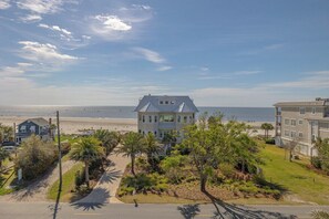 Exterior - Oceanfront unit offers beautiful Atlantic views from a private balcony (Saint Simons Island)