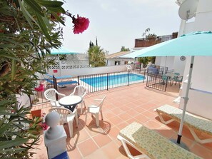 Indoor pool - 2 Bed Villa - Sleeps 5 - Private Pool & Garden (Nerja)
