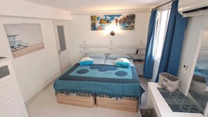 Unclassified image, 5 of 30, button - 2 Bed Villa - Sleeps 5 - Private Pool & Garden (Nerja)