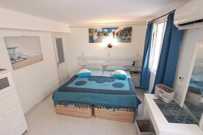 2 bedrooms, iron/ironing board, WiFi, bed sheets - 2 Bed Villa - Sleeps 5 - Private Pool & Garden (Nerja)