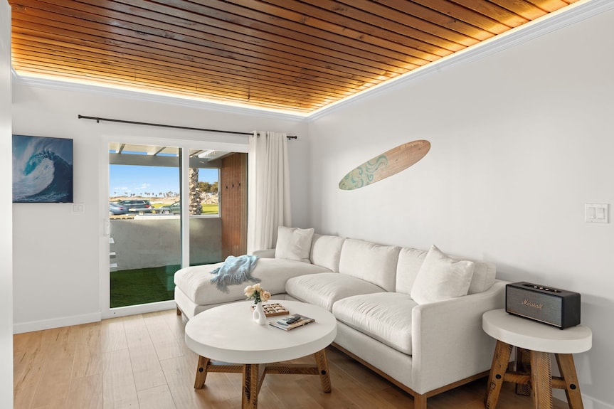 New! 1 Bd/1 Ba Beach Front Bungalow - San Diego, CA