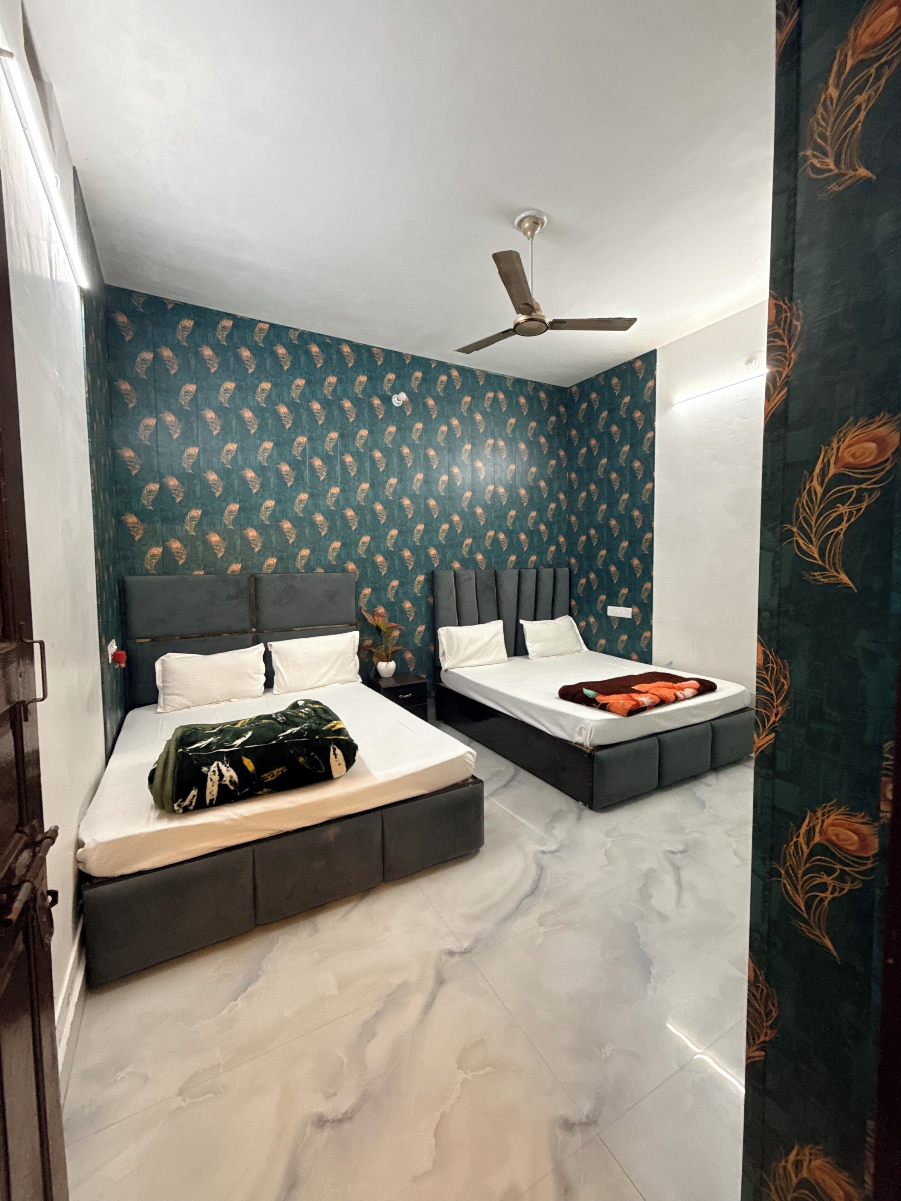 Family Twin Room | Blackout drapes, iron/ironing board, free WiFi