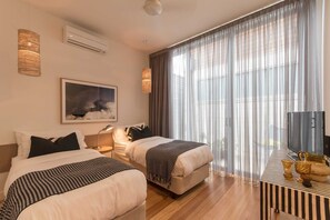 2 chambres, fer et planche à repasser, lit de bébé portatif, Wi-Fi