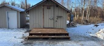 Alaska Native Steam Bath w/Power and Water for RV, free wifi