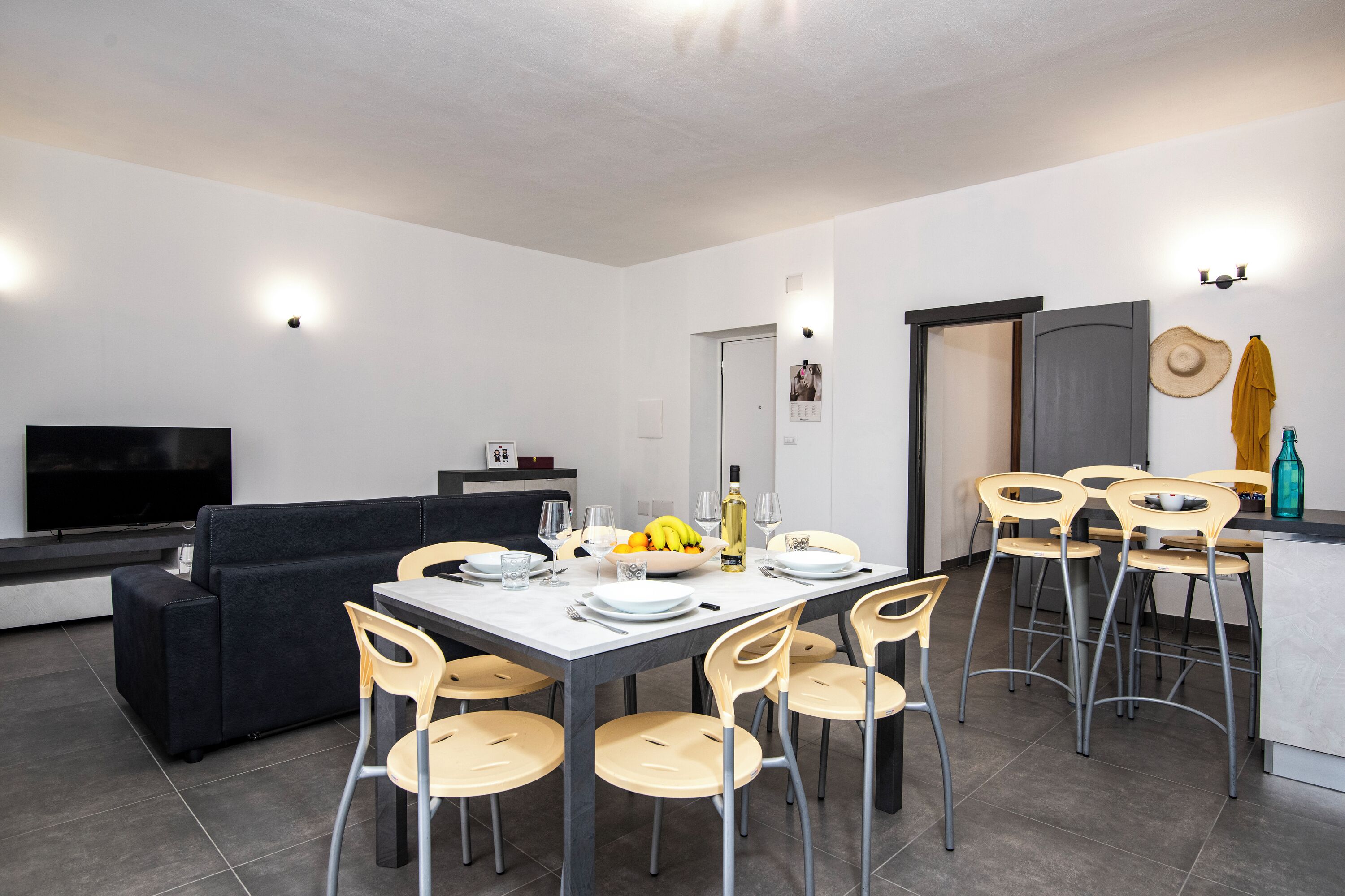Standard Apartment, Multiple Bedrooms, 2 Bathrooms (Lusa Apartment) | Dining