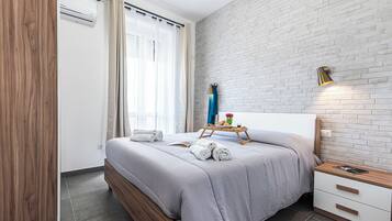 Apartamento standard, vários quartos, 2 banheiros (Lusa Apartment) | 2 quartos, espaço de trabalho para notebook