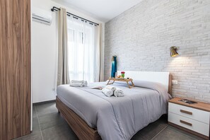 Standard Apartment, Multiple Bedrooms, 2 Bathrooms (Lusa Apartment) | 2 bedrooms, laptop workspace, iron/ironing board, free WiFi - Lusa Apartment (Alghero)