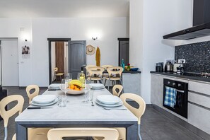 Standard Apartment, Multiple Bedrooms, 2 Bathrooms (Lusa Apartment) | Dining - Lusa Apartment (Alghero)