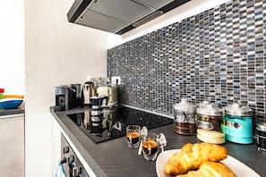 Lägenhet Standard - flera sovrum - 2 badrum (Lusa Apartment) | Eget kök | Kylskåp, mikrovågsugn, ugn och spishäll