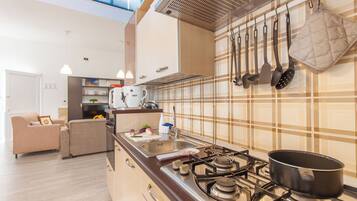 Family Apartment, 2 Bedrooms (Alcamo Pool House Red) | Private kitchen | Fridge, microwave, oven, stovetop