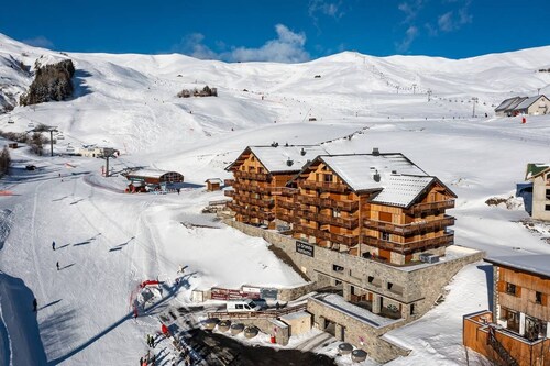 Apartment for 4/6 people in a new residence on the slopes