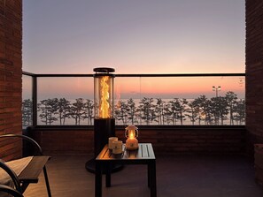 Beranda Suite Room | Terrace/patio - Hound Hotel Daecheon (Boryeong)