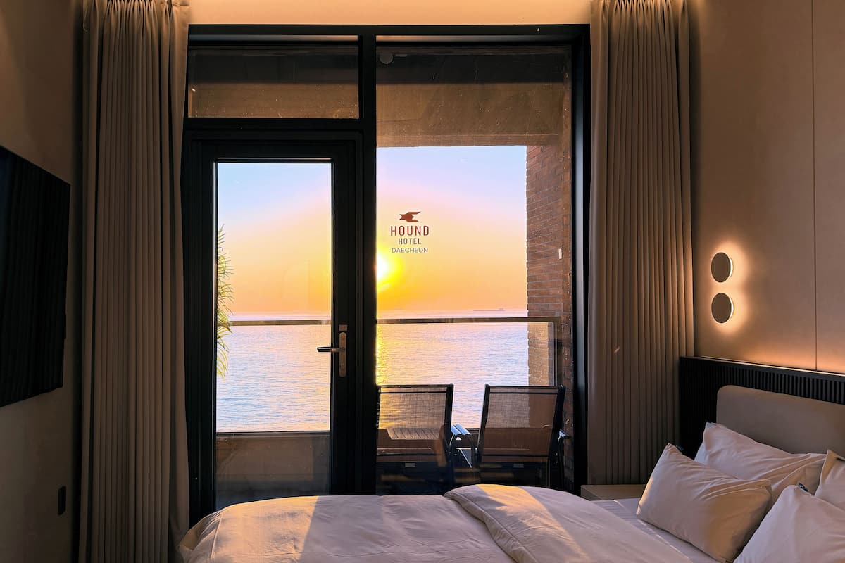 Terrace Double Room | 埃及棉床單、高級寢具、羽絨被、迷你吧贈品