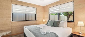 Osprey Beachside Retreat: Good Times Guaranteed