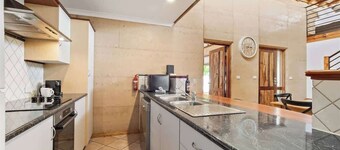 Osprey Beachside Retreat: Good Times Guaranteed