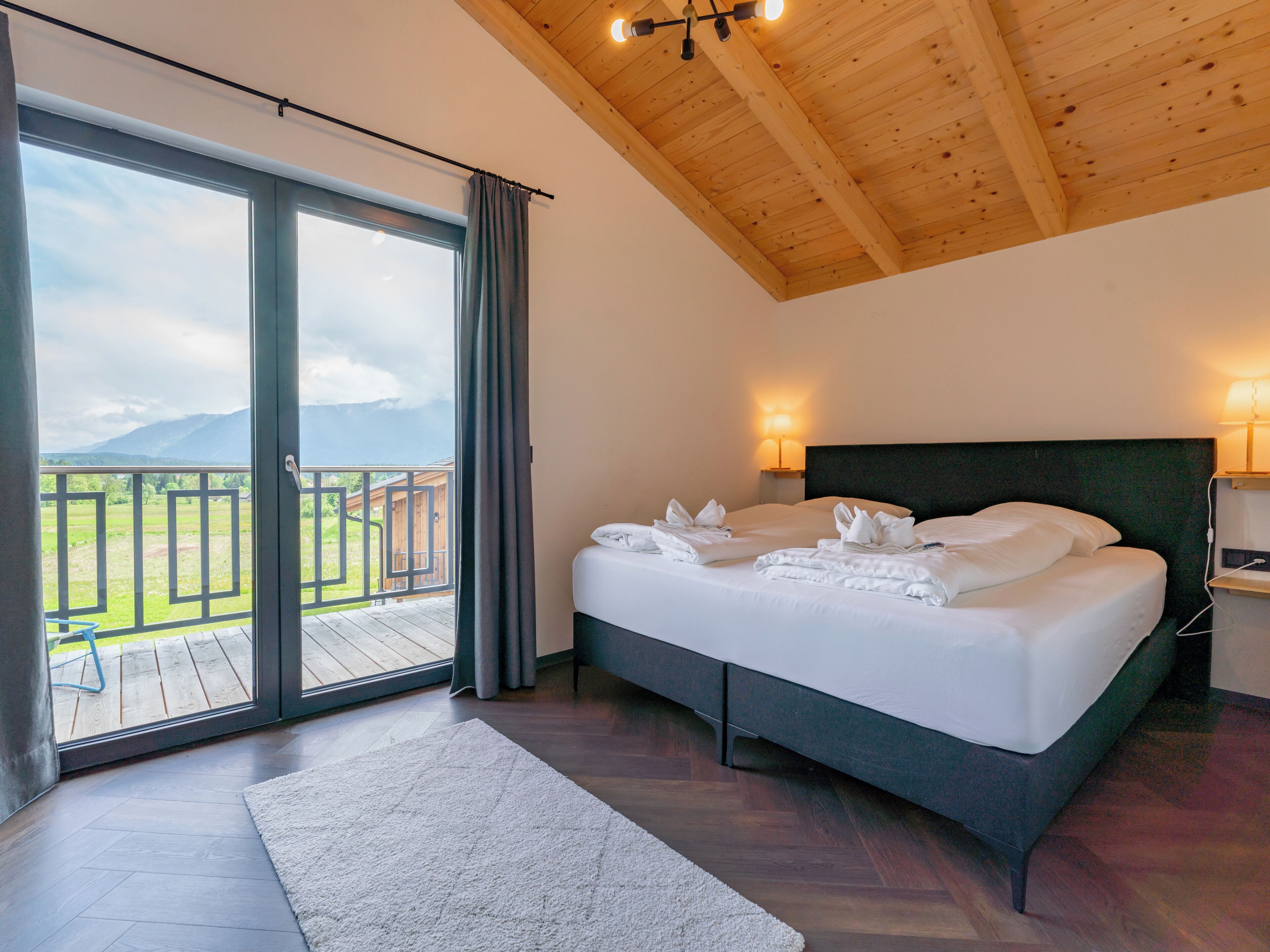 6 Schlafzimmer, Internetzugang