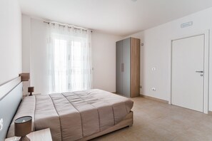 1 bedroom, iron/ironing board, travel crib, WiFi