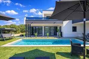Villa familiare, camere multiple (Villa Samara with Pool) | Piscina | Piscina all'aperto, una piscina riscaldata