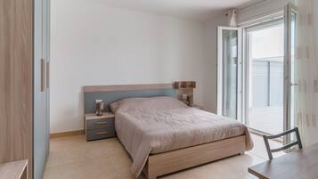 2 Schlafzimmer, Bügeleisen/Bügelbrett, WLAN, Bettwäsche