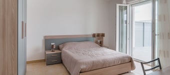 GuestHost - Scaringi Palace Trani - Room 9A