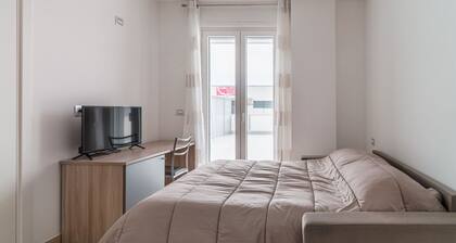 GuestHost - Scaringi Palace Trani - Room 9A