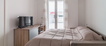 GuestHost - Scaringi Palace Trani - Room 9A
