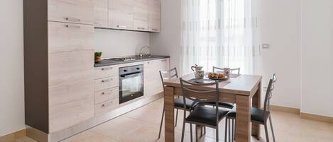 Fridge, oven, stovetop, toaster