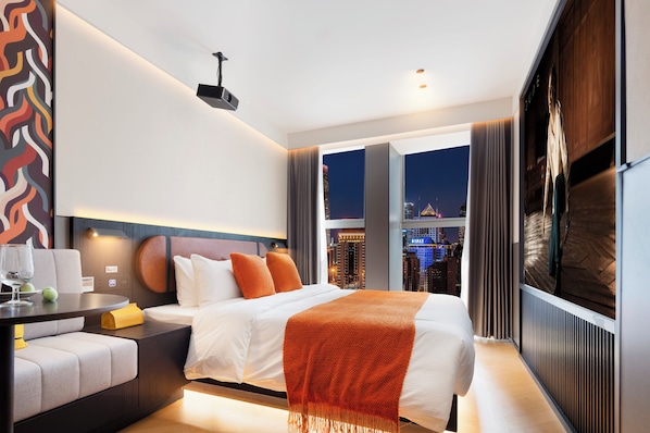 Habitación económica doble, vistas a la ciudad | Ropa de cama de alta calidad y edredones de plumas