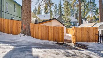 Enceinte de lâhĂ©bergement