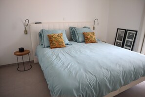 Classic Apartment, 2 Bedrooms - Scorpio B0404 With Frontal sea View (Nieuwpoort)