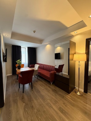 Living area - Grand Armada Hotel (Istanbul)