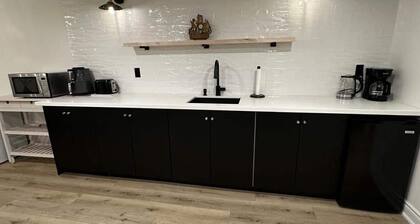 Cozy studio in wonderful Oakville